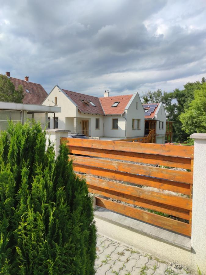 Malomkerek Vendeghaz Bed & Breakfast Fertőboz Exterior foto