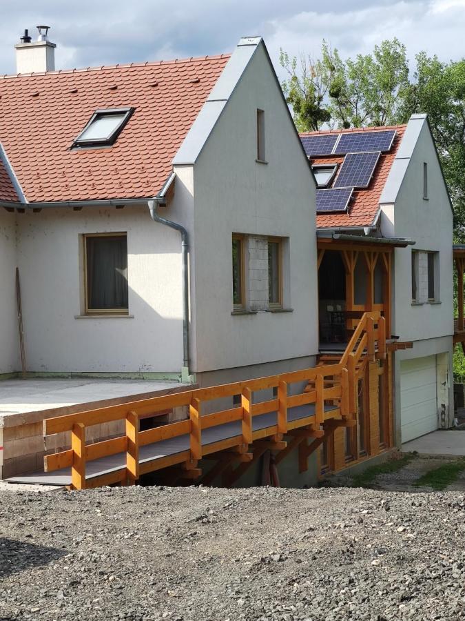 Malomkerek Vendeghaz Bed & Breakfast Fertőboz Exterior foto